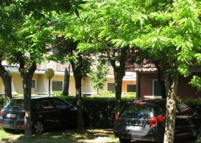 Terraced House With Private Garden